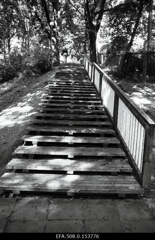 Trepimäe uued trepid.