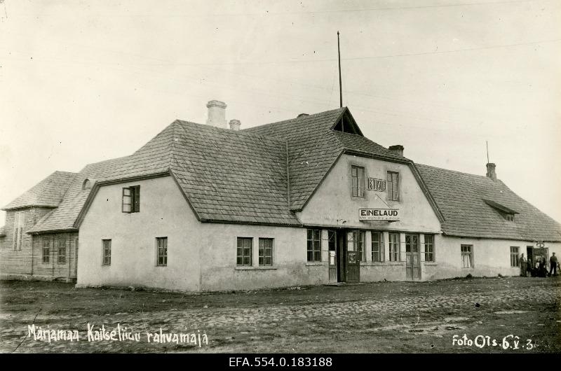 Kino ja einelaud Märjamaa Kaitseliidu rahvamajas.