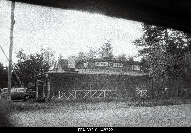 View of the cafe on the Iris Vabaduse puiestee.