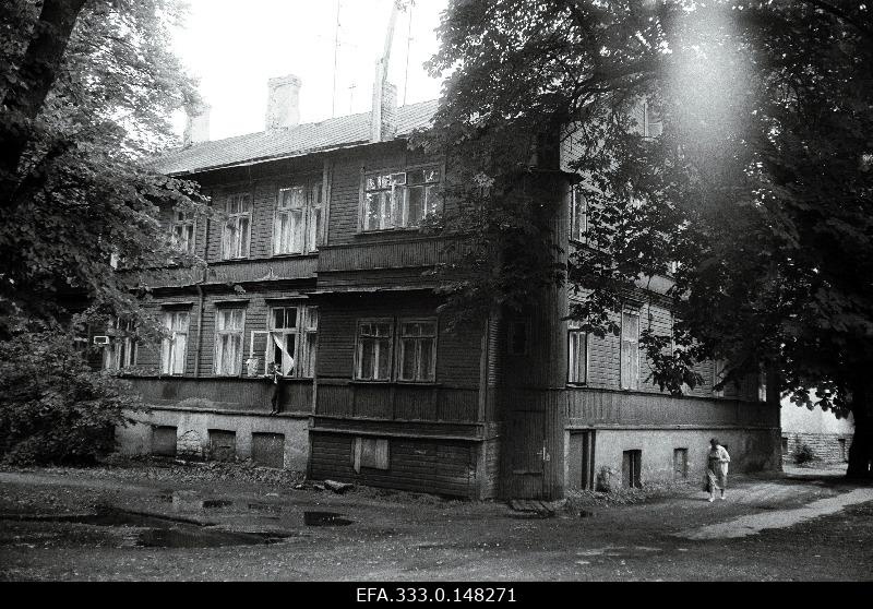 View of the building Tatari Street 20.