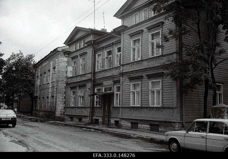View of the building Tatari Street 28.