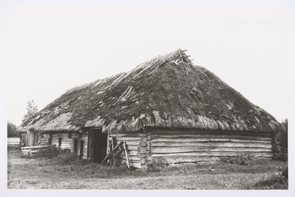 Veski-Jaagu talu rehi Sipa külas, eest- ja otsavaade (1960)