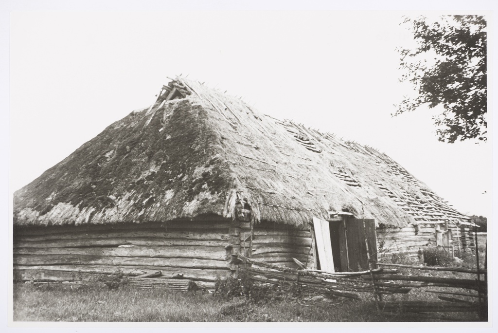 Veski-Jaagu talu rehi Sipa külas, otsa- ja tagantvaade (1960)
