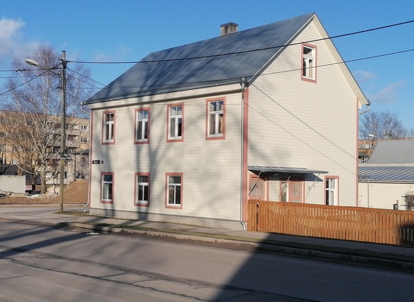 Foto. Raua t 12.
Tartu, 1990. Foto: Harri Duglas. rephoto