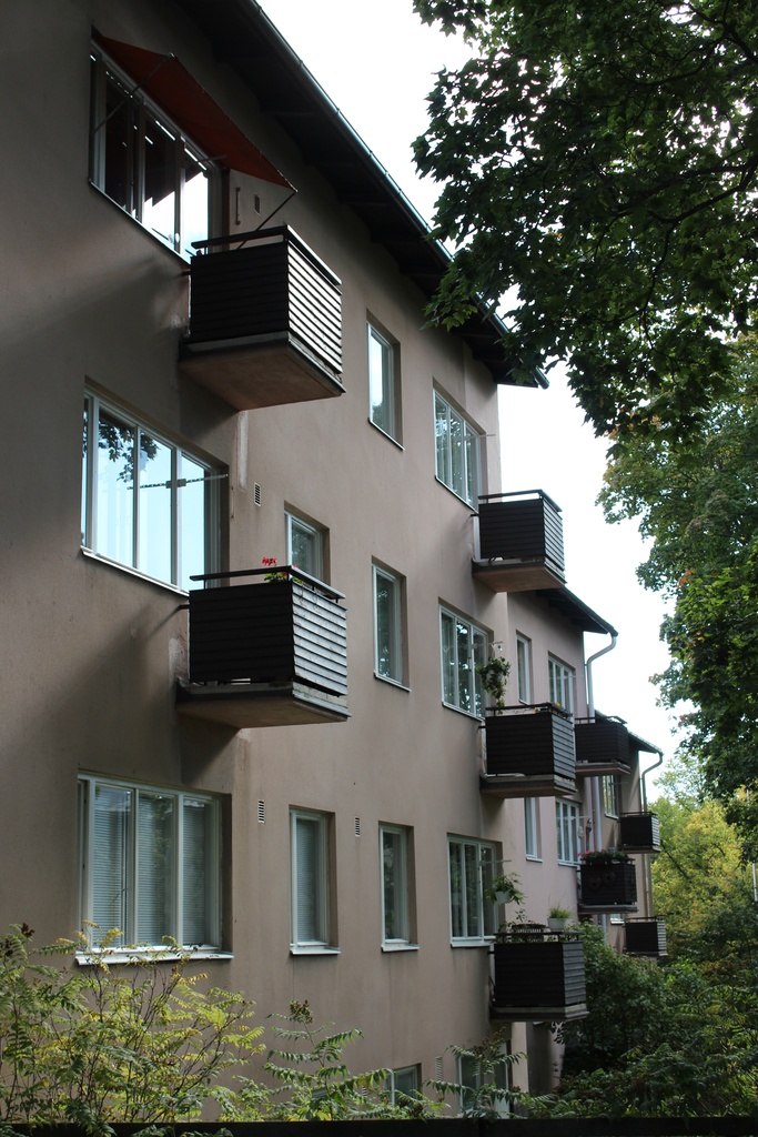 Olympic village balconies - balconies of the apartment building located on Untamonti. The building is part of Käpylä Olympic village.