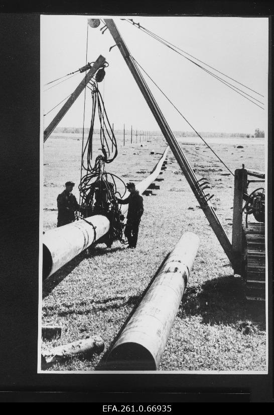 Installation of the Kohtla-Lake gas pipeline – Leningrad.