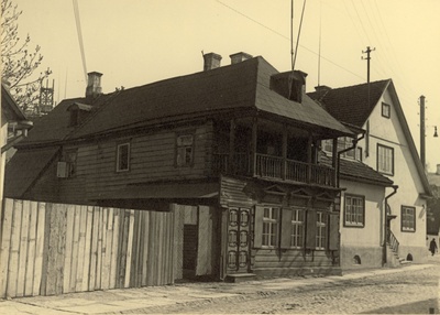 TLA 1465 1 513 V-Kompassi tn 12, property no. 605 17 05 1938 Photographer e Brockner - V-Kompassi tn 12, property no. 605  similar photo