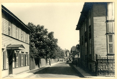 TLA 1465 1 691 Old-Kalamaja Street 1938 1939 Photographer e Brockner - Old-Kalamaja Street  duplicate photo