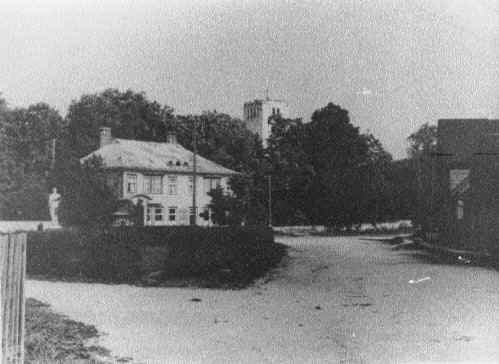 Vaade Kasti teelt tornita Märjamaa kirikule