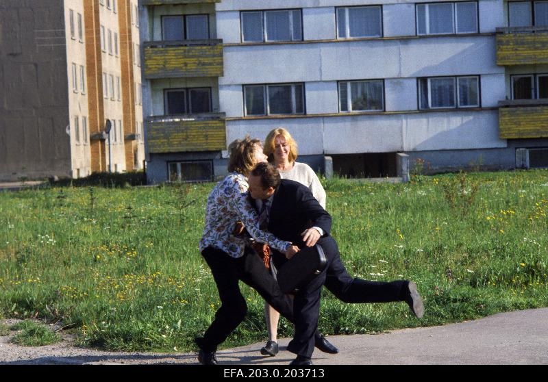 The film from the Tallinn film "Only for the crazy or the mercy sister". Battle scene. Hendrik Toompere, Mihkel Smeljanski, Margarita Terehhova.