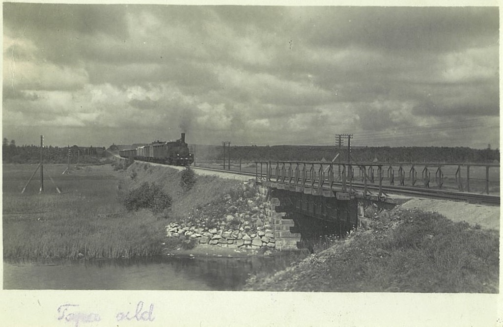 Railway bridge over Valgejõgi in Tapa (1920s-30s?)