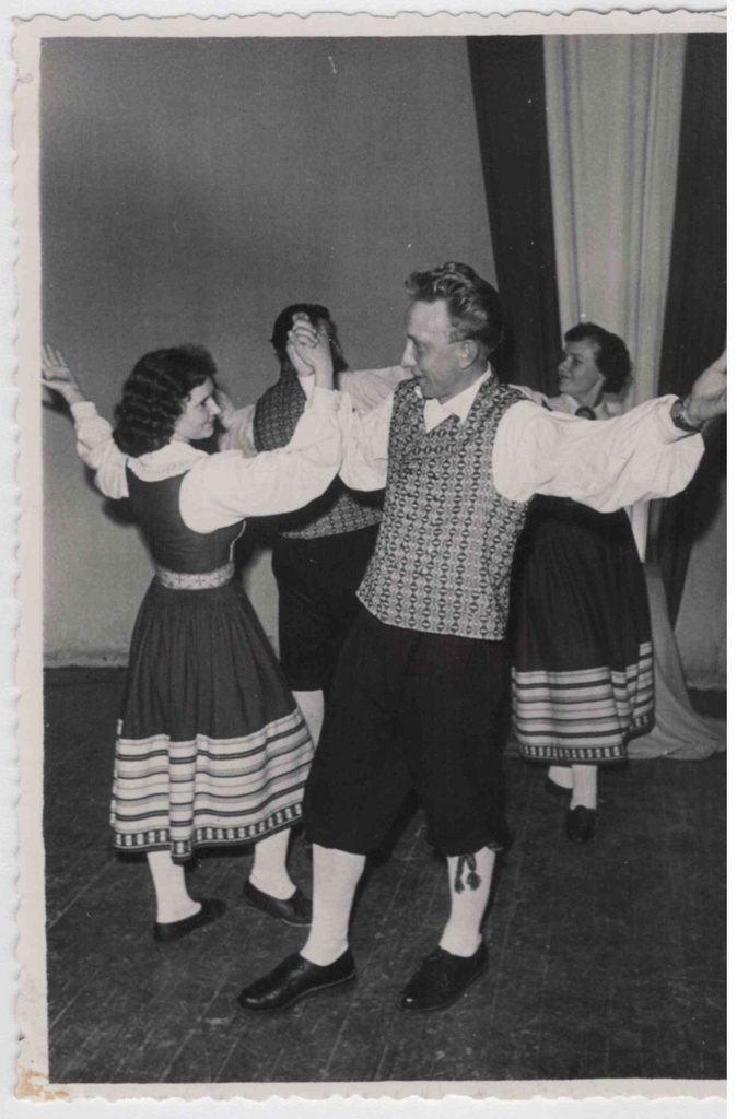 Taebla folk dance