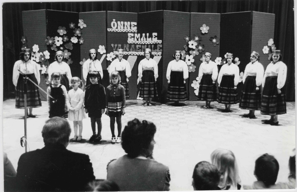 Taebla folk dance