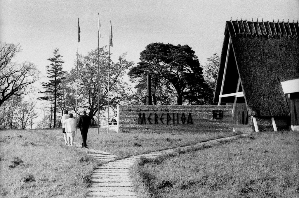 Kohvik Merepiiga 1971 - Merepiiga kohviku projekteeris Voldemar Herkel, valmis 1966. aastal.