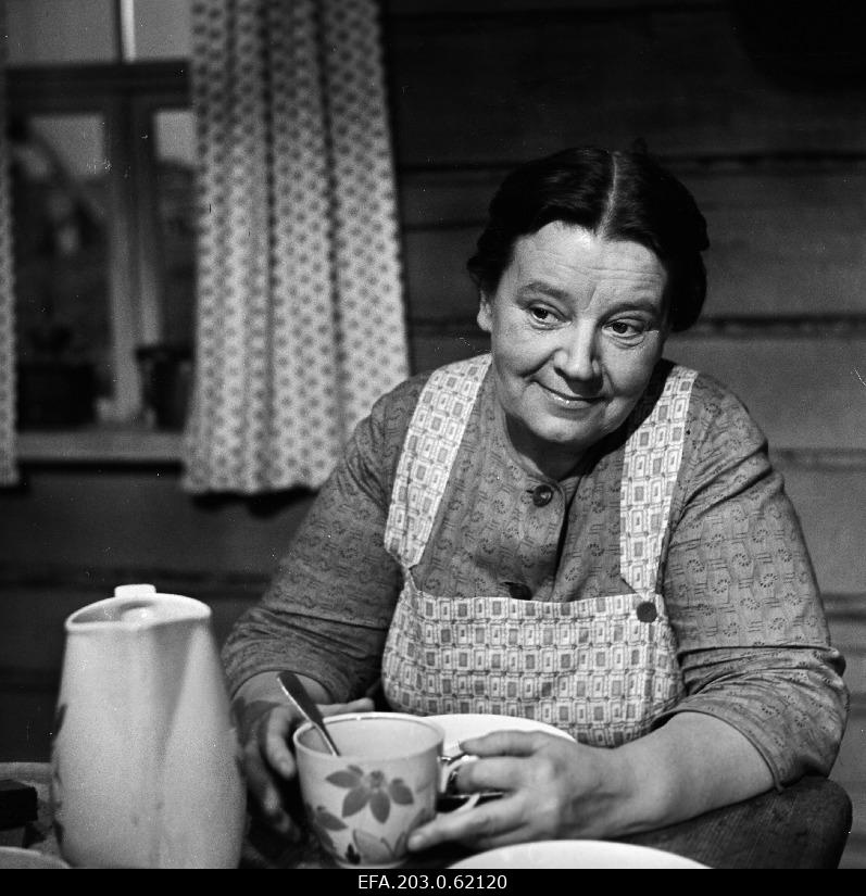 Lisl Lindau Kad's film studio "Tallinnfilm" in the game film "Girl in Black".