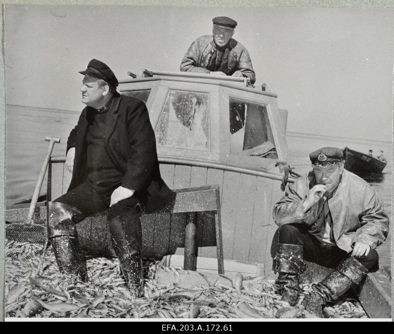 Kader Filmstudio Tallinn Films from gamefilm Writers from Sõgedate village.