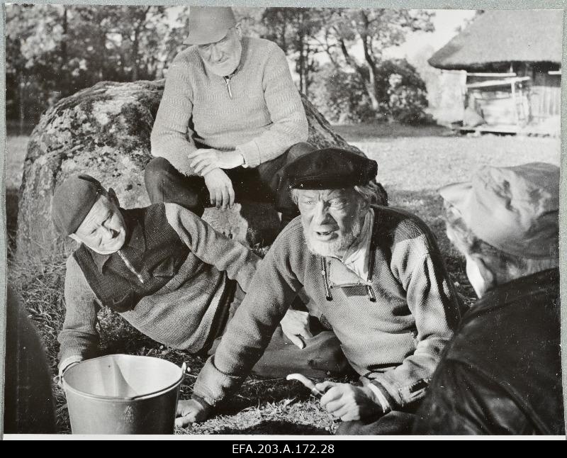 Kader Filmstudio Tallinn Films from gamefilm Writers from Sõgedate village.