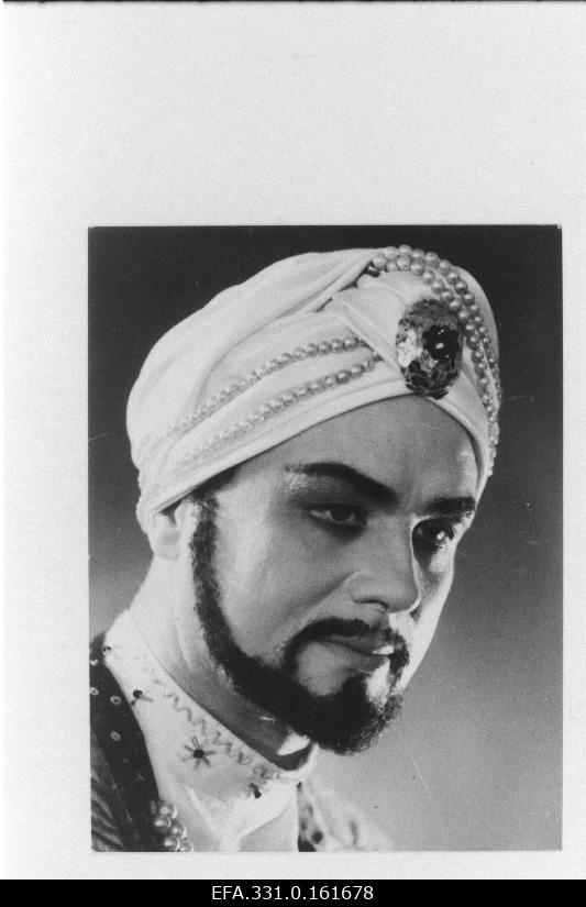 Rat “Estonia” soloist Georg Ots I. Kalman in the opera “Bajadeer”.