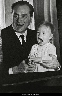 Georg Ots with her daughter Marianne.  duplicate photo