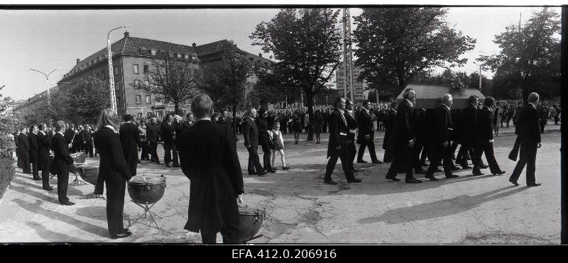 The funeral service of Georg Otsa, the singer of the Soviet Union's folk artist in Rat Estonia.