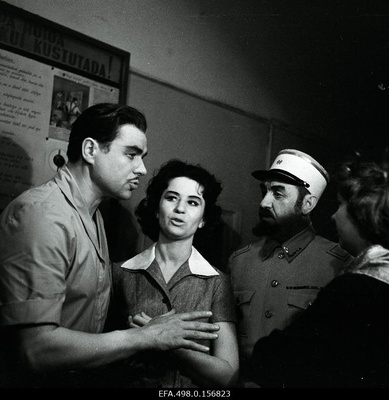 The director of s. Romberg's opera and Pierre Birabeau's deputy Georg Ots (from the left) are supervised by Margot's deputy Haili Sammelselga and General Birabeau's deputy Franz Malmsten.  similar photo