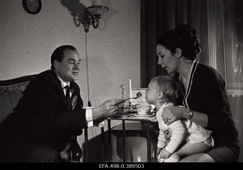 Georg Ots with her daughter Marianne and her husband Ilona.