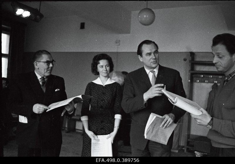 S. Romberg's opera Kõrbelaul sample in the theatre Estonia. Left: Alfred Mering, Hail Sammelselg, Georg Ots, Harri Vasar.