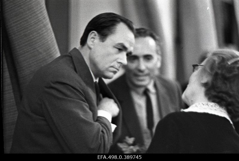 Singer Georg Ots at the Theatre and Music Museum at the meeting evening.