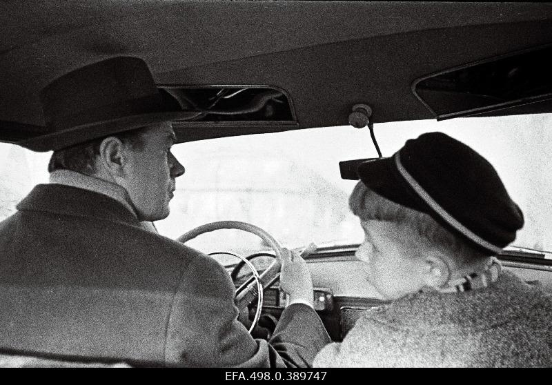 Singer Georg Ots with his son.