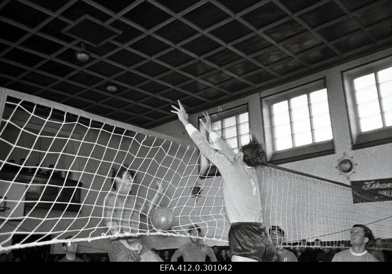 Volleyball competition Leningrad Spartak-TPI.