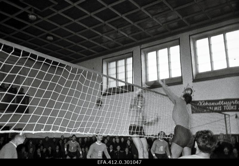 Volleyball competition Leningrad Spartak-TPI.