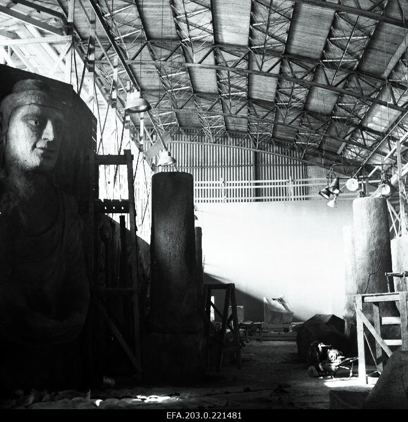 Game film "The curse of the Madude valley" (Poland-Estonian joint work). Construction of decorations