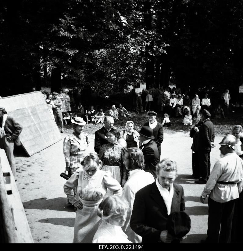 Tallinn film game film "Suvi". Filming the Paunvere Pritchmasters' Party.