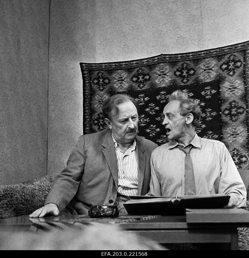 Cader from the Tallinn film game "Viini postmark".