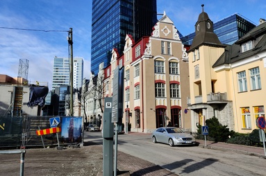 Collection of production buildings on Maakri Street and where a. From 1908 to 1921 the school of the Tallinn Jaan congregation was established rephoto