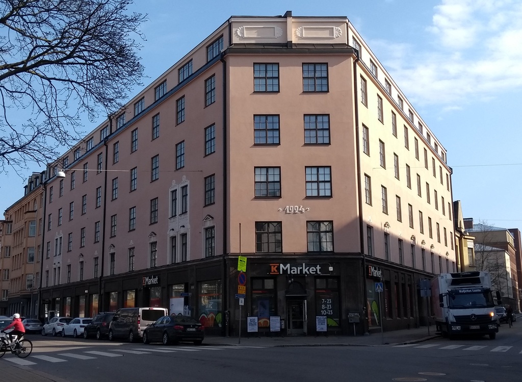 Raitiotie- ja Omnibusosakeyhtiön henkilökunnan asuntola, Töölönkatu 49. rephoto