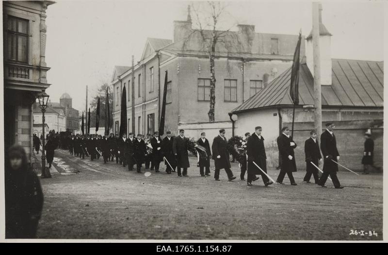 Aleksander Otti, member of the company "Fraternitas Estica" on the Botanical Garden in Tartu Laial Street