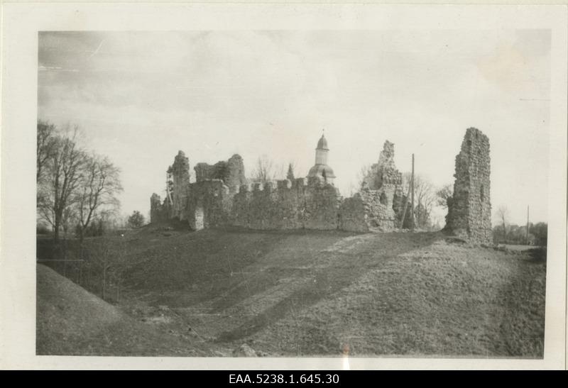 The ruins of the castle of Karksi, view from the bottom