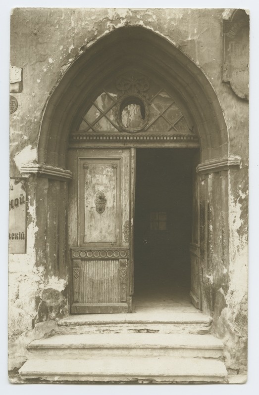 Tallinn. Russian 16 house external door and portal