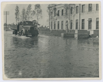 Flooding in Tallinn, on the way to Mustamäe, in front of the Excavator factory  duplicate photo