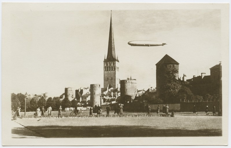 Tallinn. German airship over Zeppelin Tornide Square