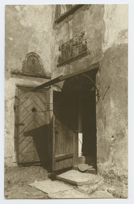 Tallinn. The 19th courtyard of Russia. View of the doors of the house  duplicate photo