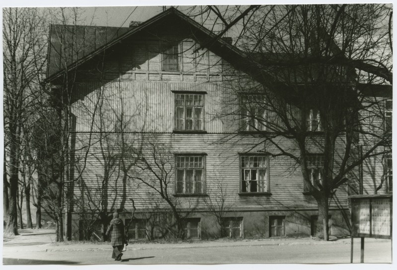 Double wooden house in Gogoli Street 41.