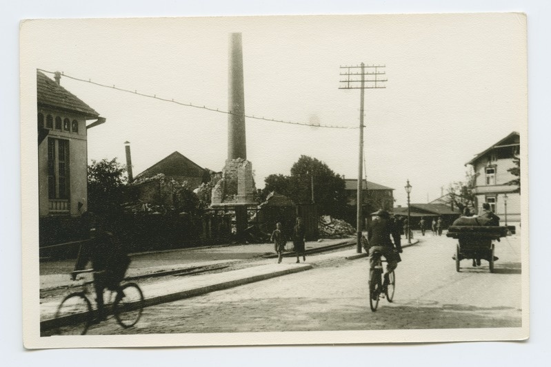 View of the Kopli Street itself. At the Railway Club.