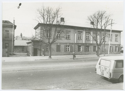 Buildings on the corner of the new-Sada and Narva highway, view by Narva highway.  duplicate photo