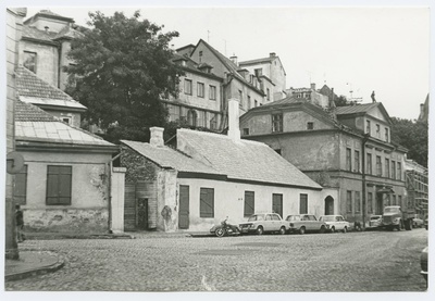 New street 27 house, former sepihoda of the city.  duplicate photo