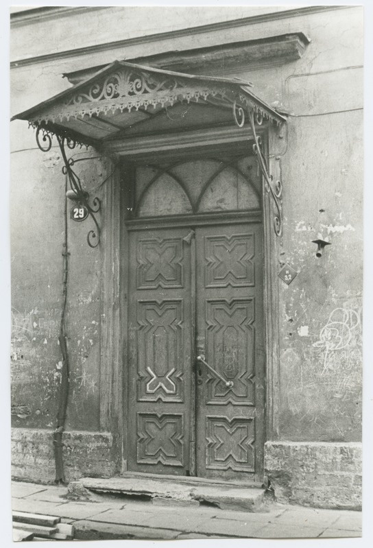 New street 29 outdoor door.