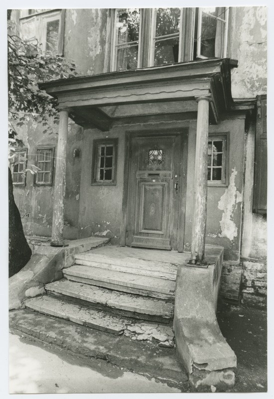 Peeter Süda Street 3 building outside the courtyard.