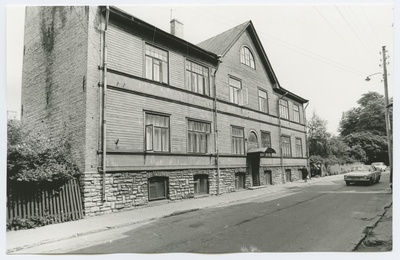 Double wooden building, Peeter Süda Street 9.  duplicate photo