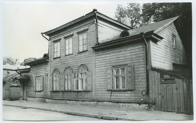 Double wooden building J. Tompi t. 17  duplicate photo